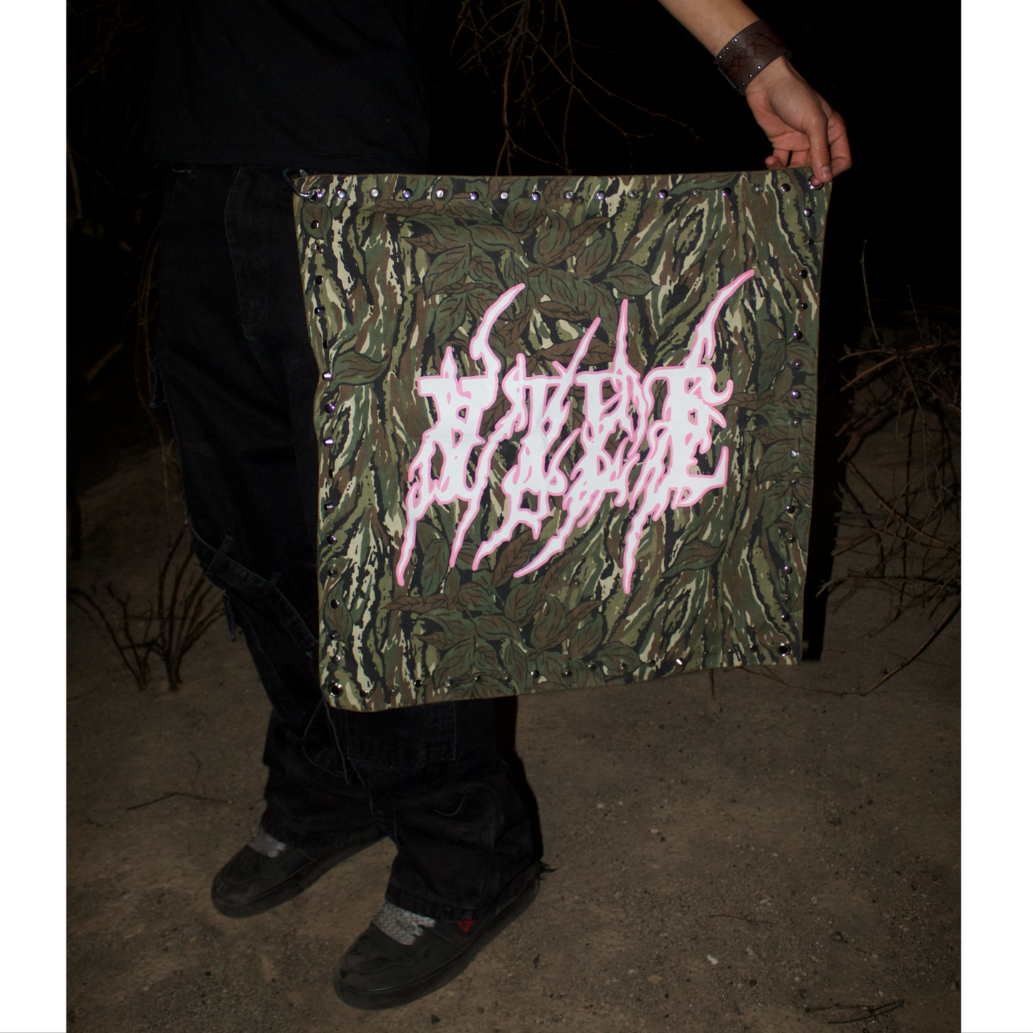 VFCC-01-STUDDED-BANDANA