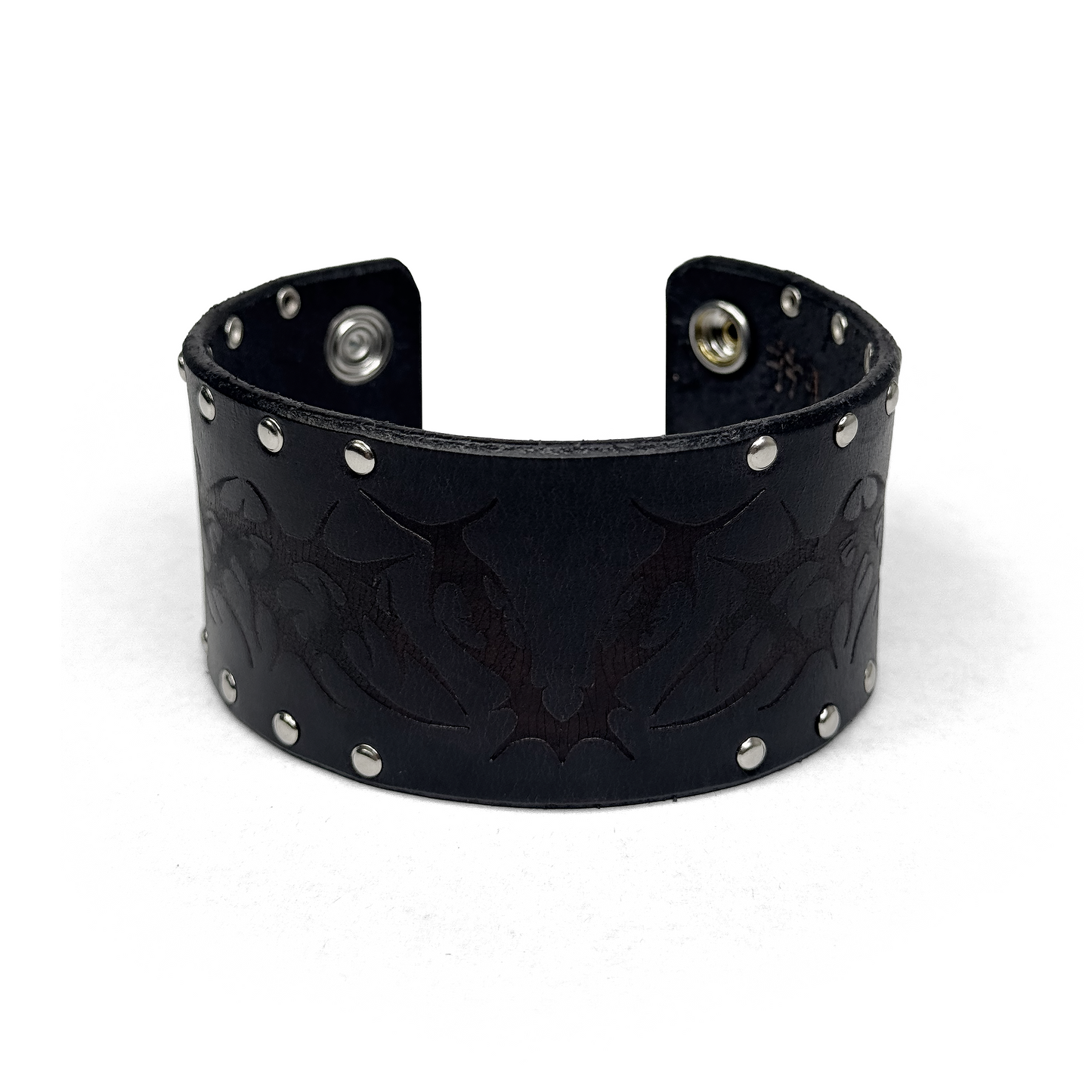 LEATHER ‘V’ BRACELET CUFF - OBSIDIAN [SILVER]